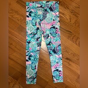 Lilly Pulitzer girls leggings ankle length. Girls size XL